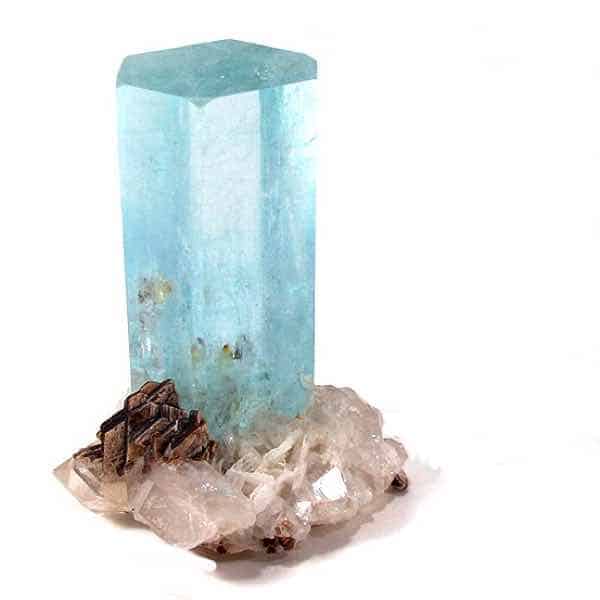 Aquamarijn kristallen edelsteen