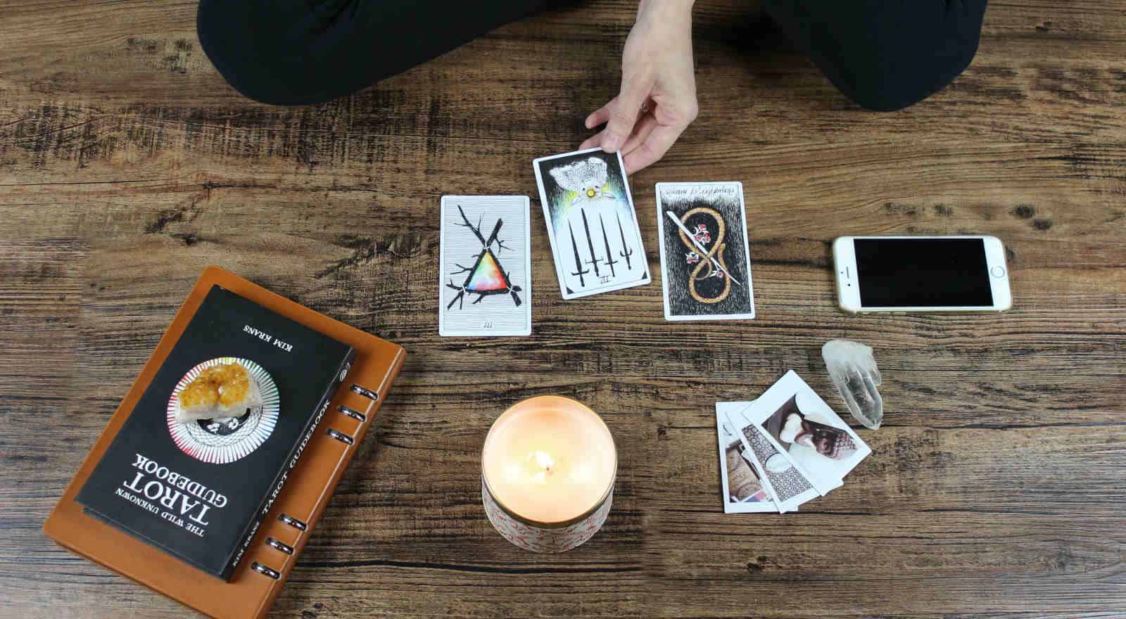 10 krachtige tarotspreads met vijf kaarten voor beginners en gevorderden