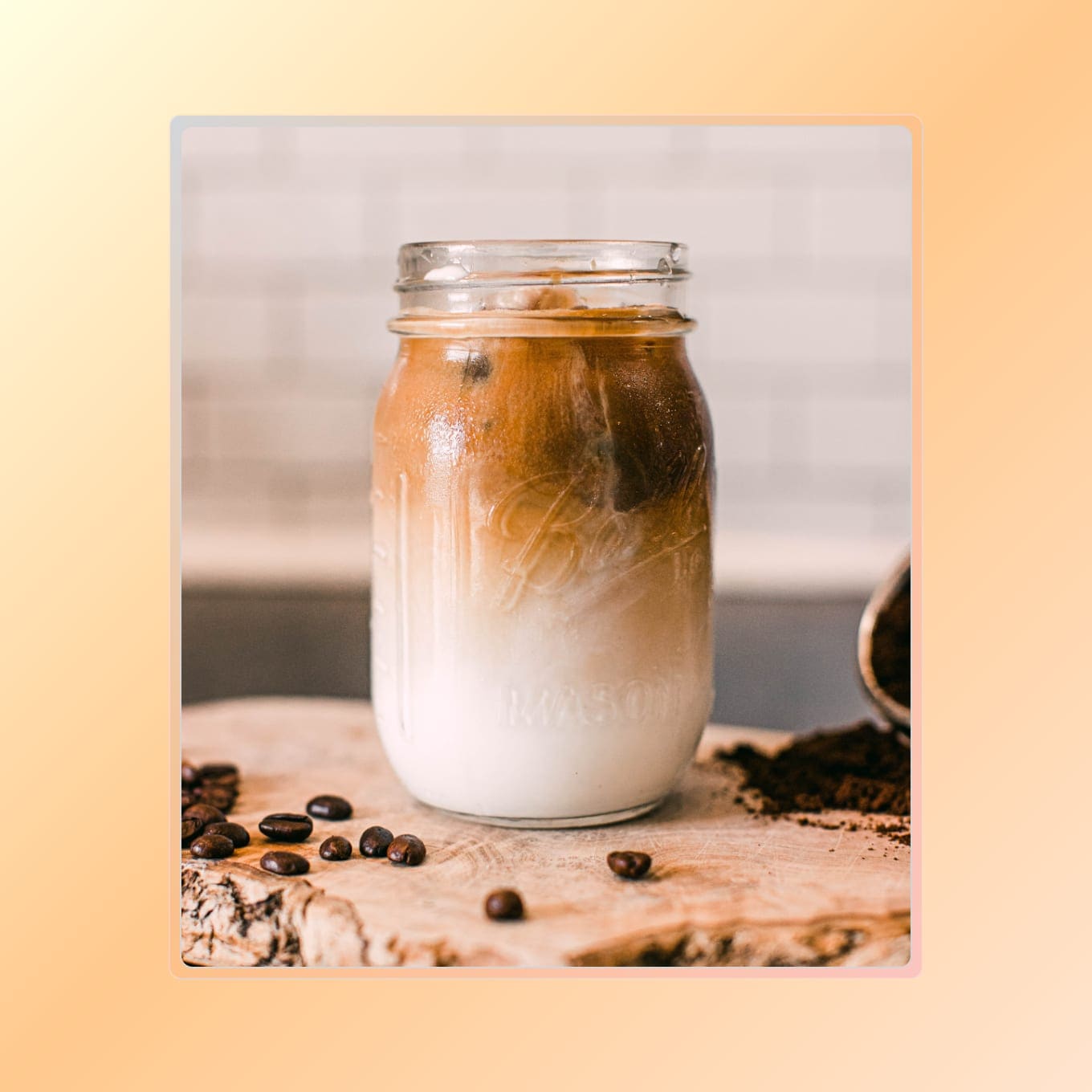 Mason pot gevuld met koffie