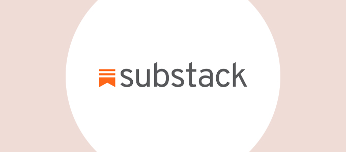 Substack logo: Oranje bladwijzer icoon met "substack" in grijze letters.