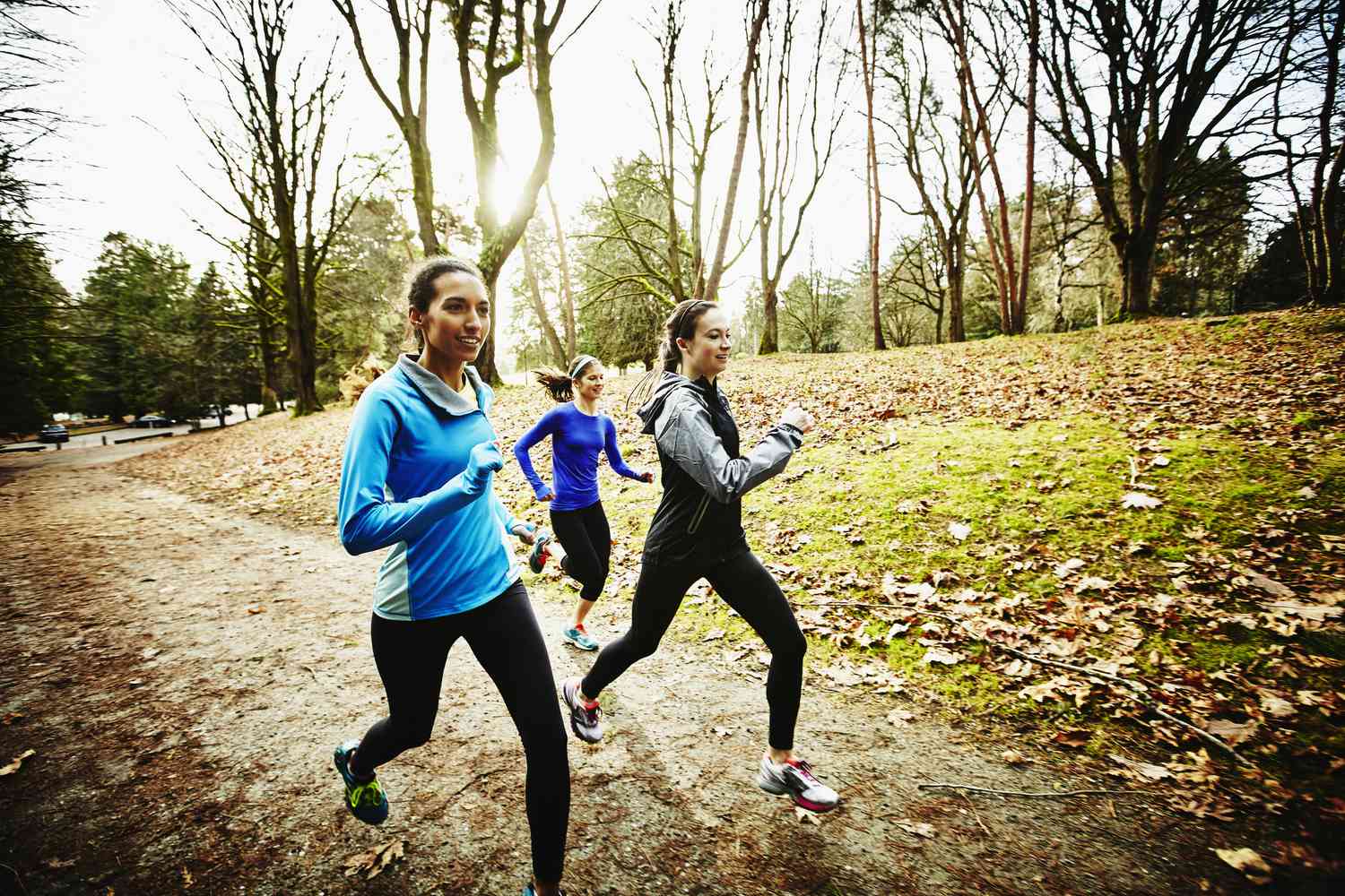 De beste trailrunningschoenen, volgens een gecertificeerde hardloopcoach