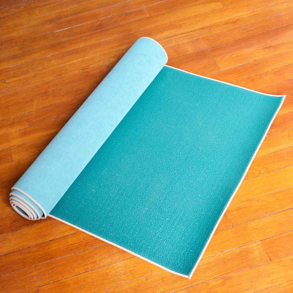 Aurorae Synergy Hot Yoga Mat maakt Hot Yoga gemakkelijker