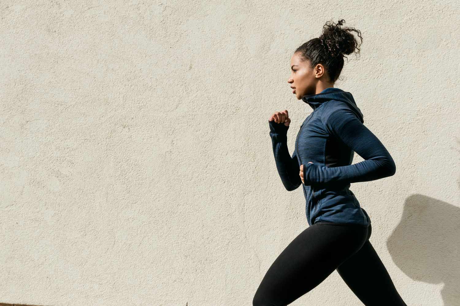 Maagkrampen tijdens het hardlopen