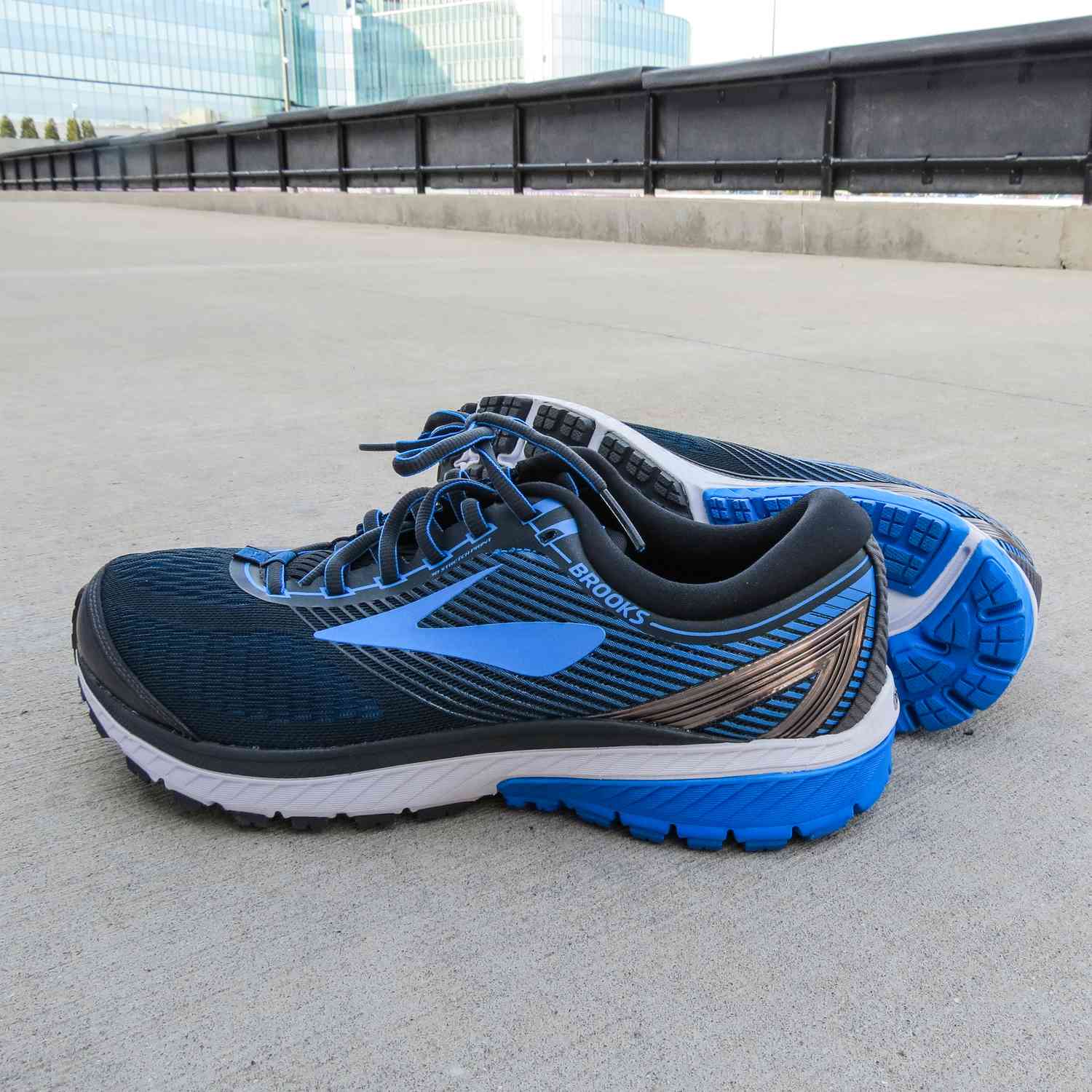 Brooks Ghost 10 Road Hardloopschoenen Review
