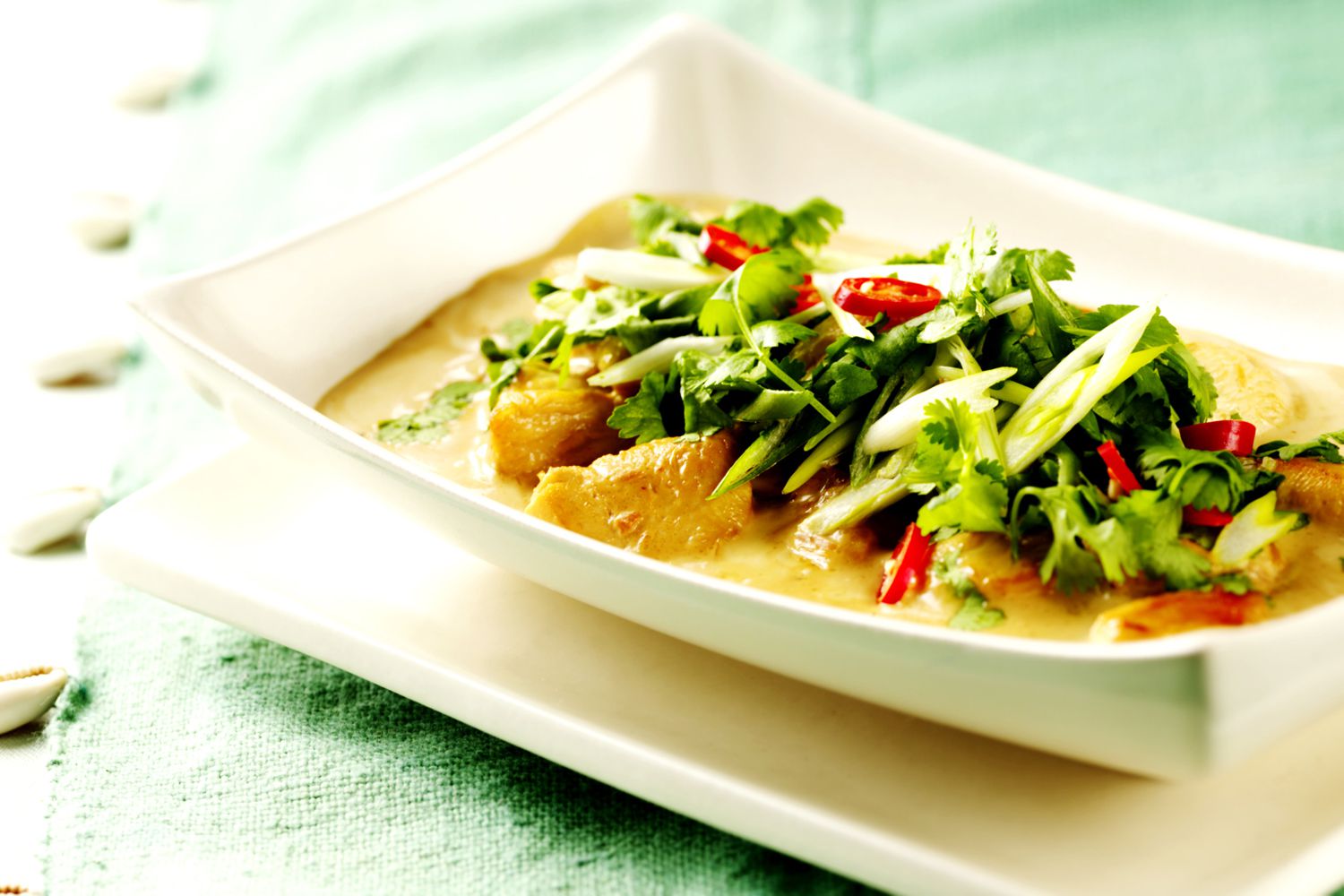 https://www.verywellfit.com/easy-thai-coconut-curry-chicken-2242189
