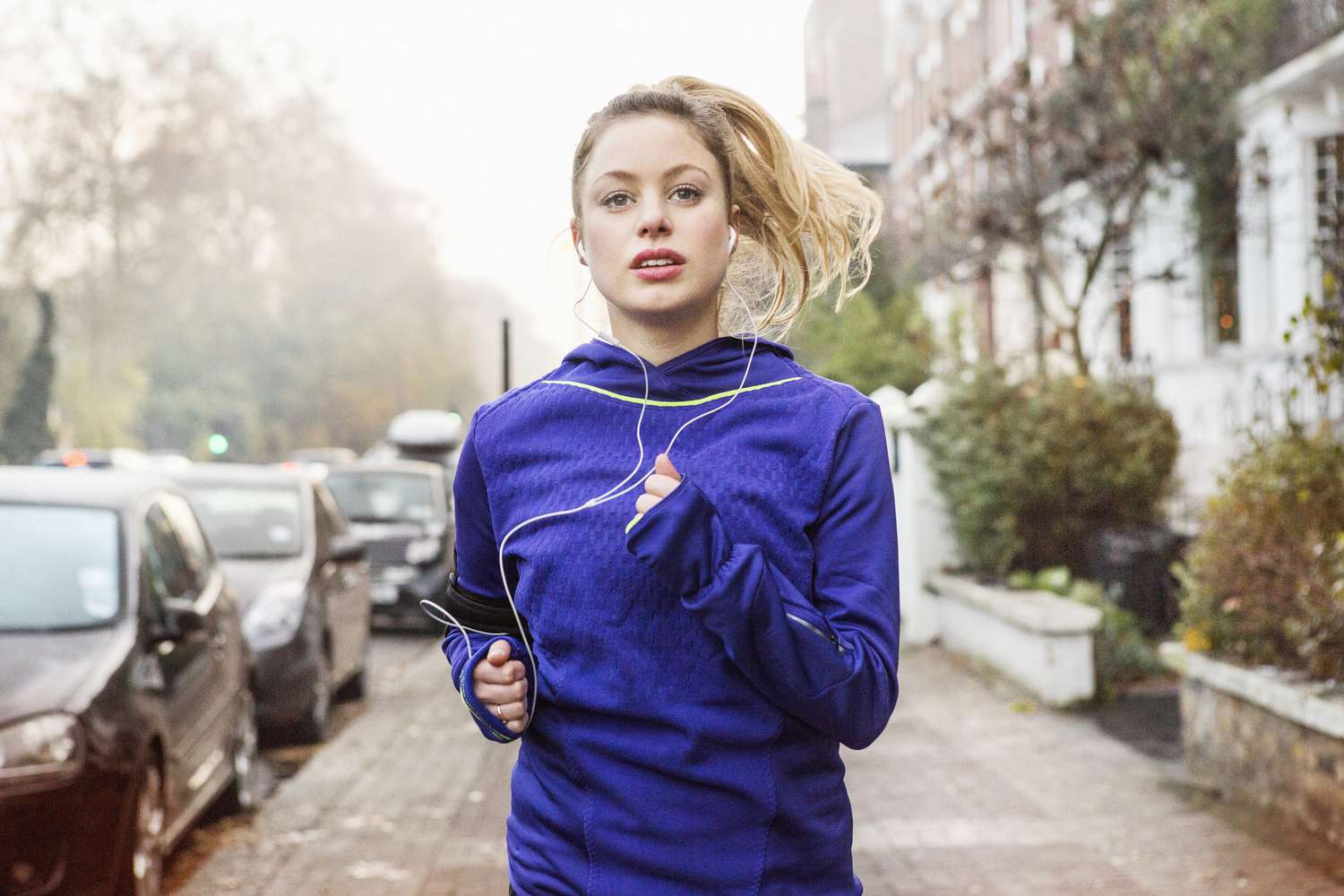 Hoe je je angst om te rennen kunt overwinnen en de deur uit kunt gaan