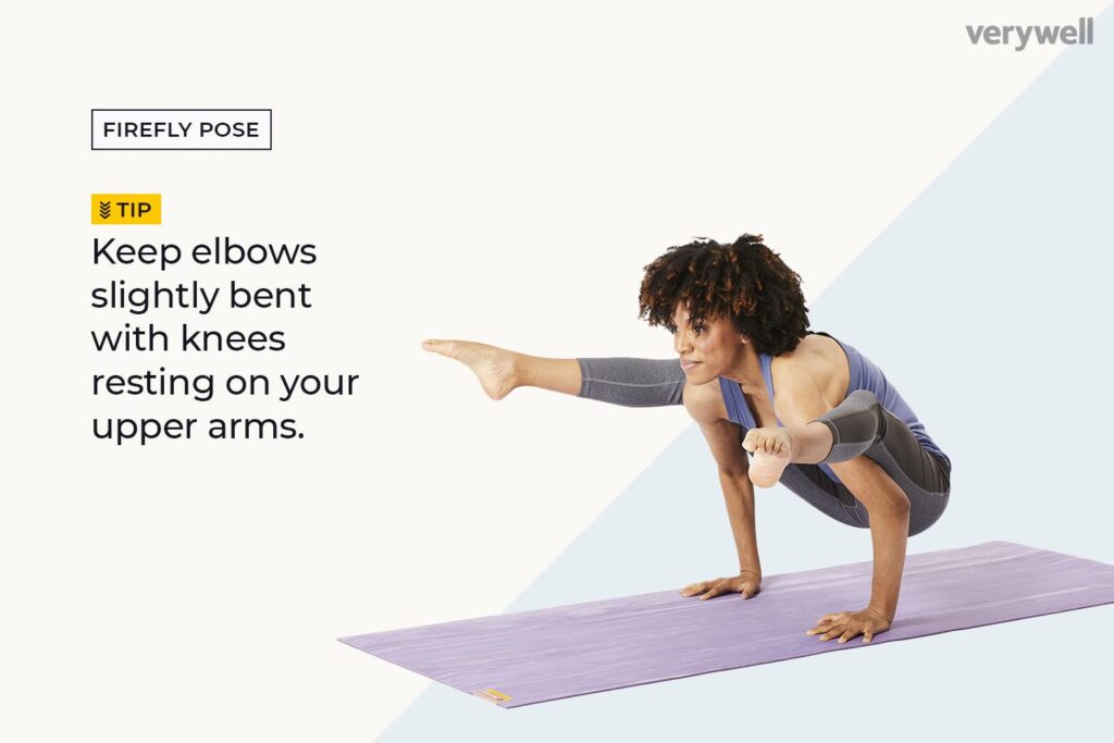 Hoe Firefly Pose (Tittibhasana) in Yoga te doen