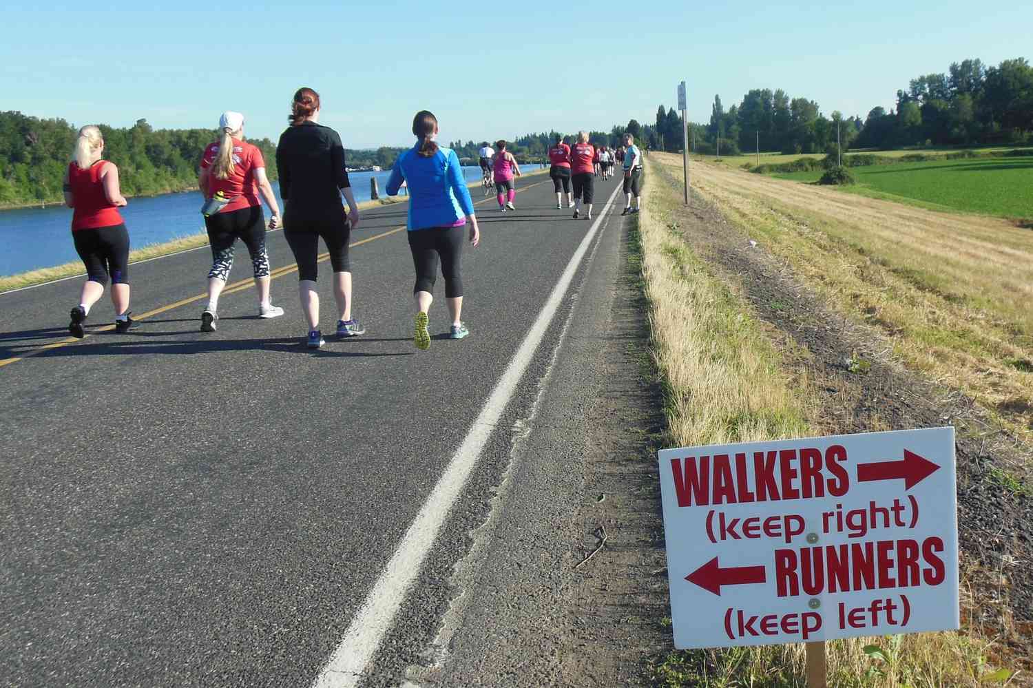 Walkers Right - Lopers Links op halve marathon